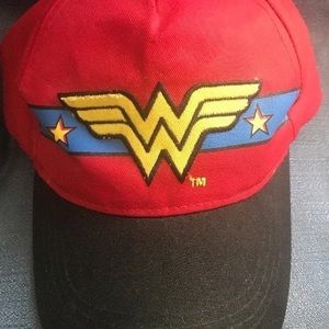 SOLD❌NWOT Wonder Woman hat